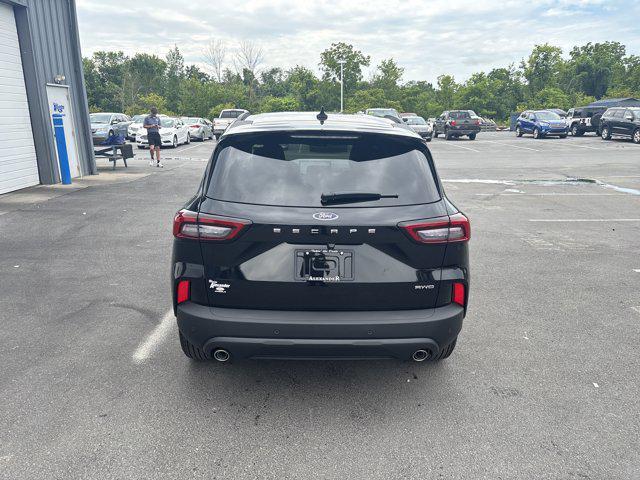 new 2025 Ford Escape car, priced at $29,699