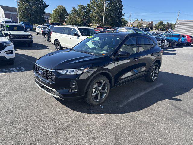 used 2025 Ford Escape car, priced at $25,700
