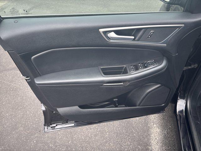 used 2024 Ford Edge car, priced at $24,900