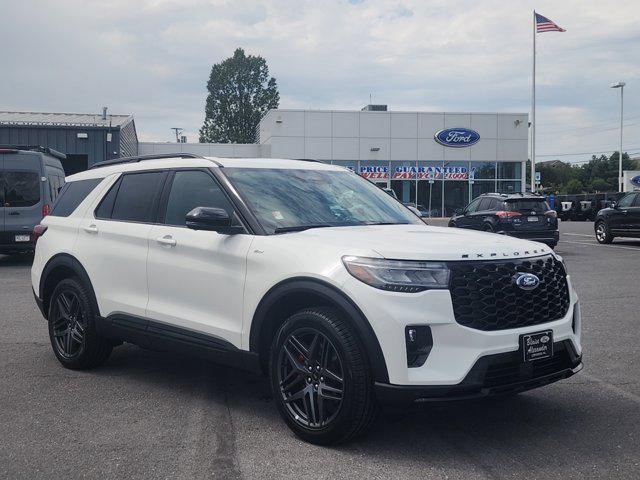 new 2025 Ford Explorer car, priced at $50,119