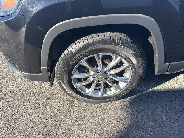 used 2020 Jeep Cherokee car, priced at $20,200