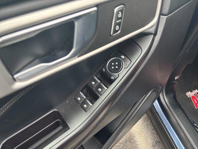 used 2020 Ford Explorer car, priced at $22,900