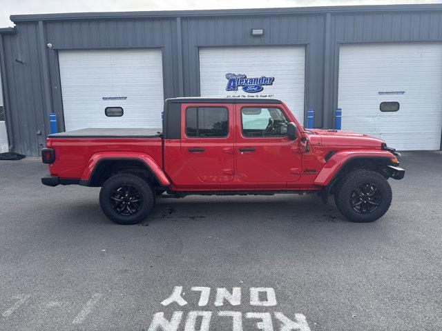 used 2022 Jeep Gladiator car, priced at $33,500