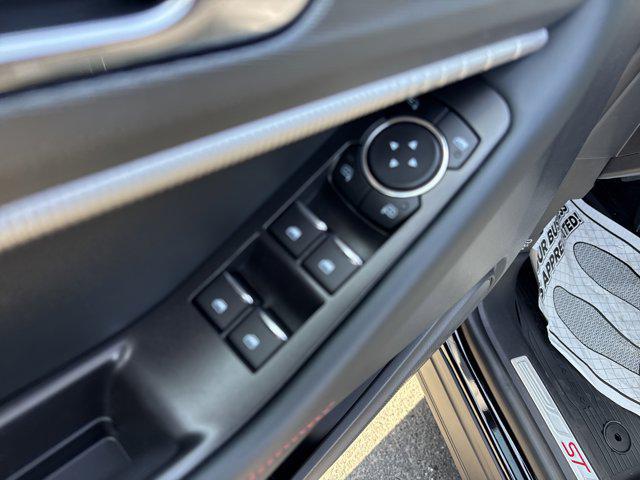 new 2025 Ford Explorer car, priced at $47,843