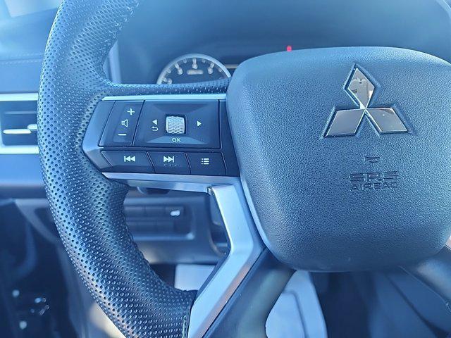 used 2023 Mitsubishi Outlander car