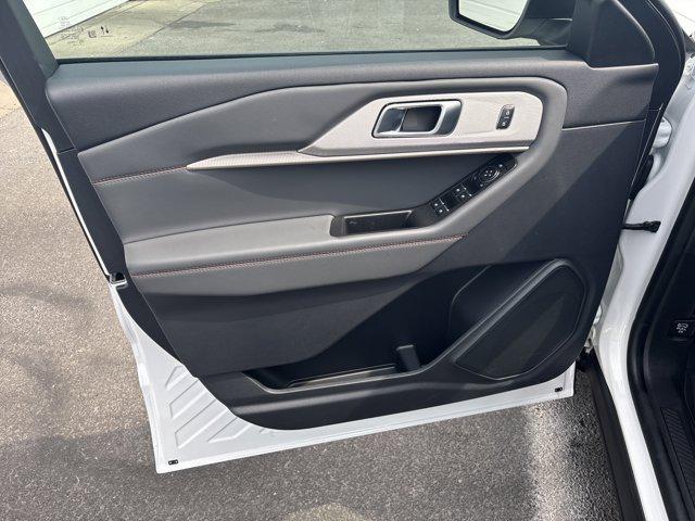 new 2025 Ford Explorer car, priced at $47,106