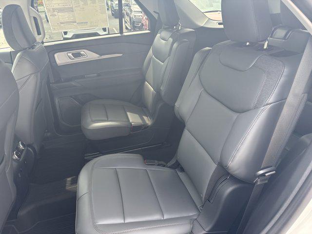 new 2025 Ford Explorer car, priced at $47,106