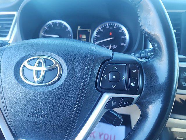 used 2018 Toyota Highlander car, priced at $18,900