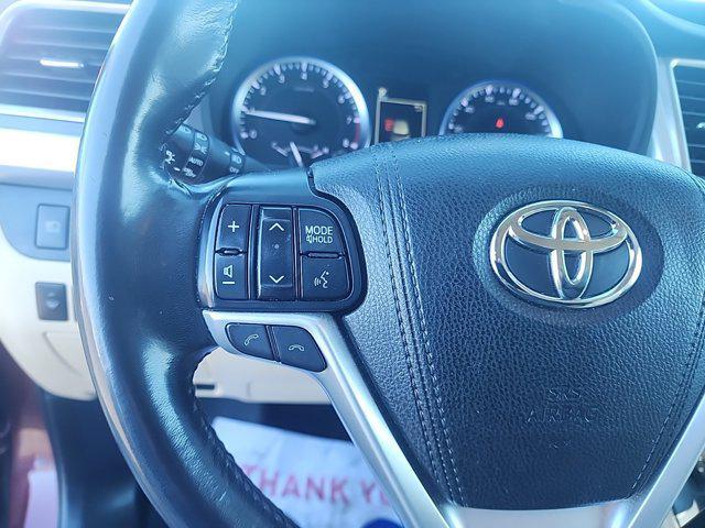 used 2018 Toyota Highlander car, priced at $18,900