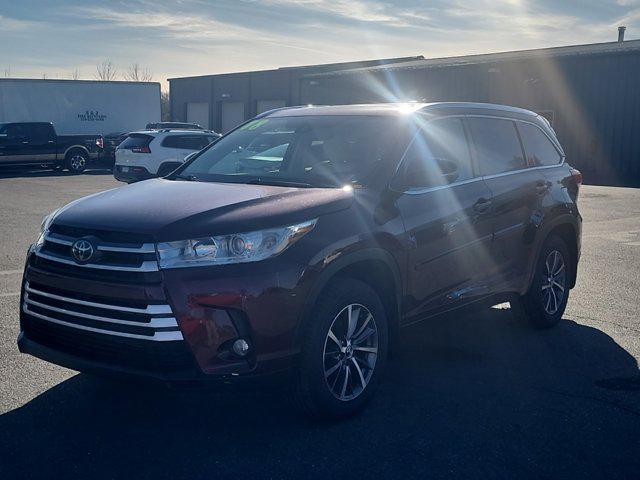 used 2018 Toyota Highlander car, priced at $18,900