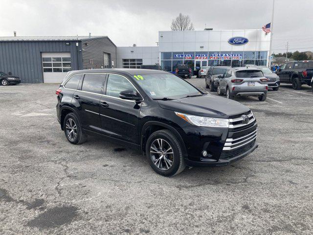 used 2019 Toyota Highlander car, priced at $26,900