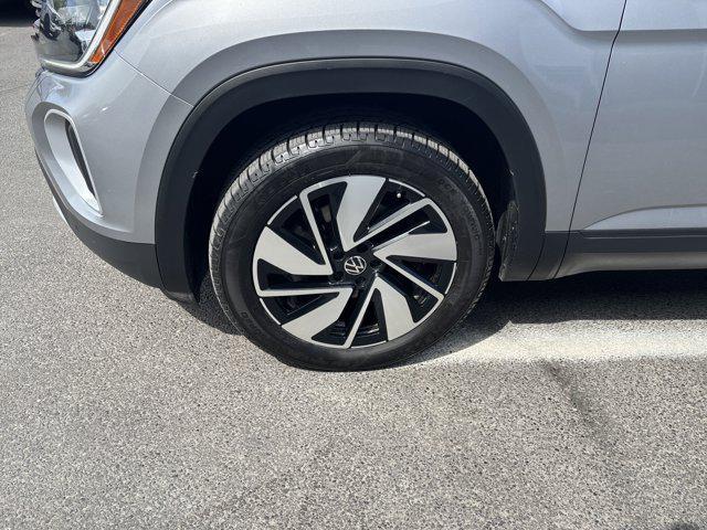 used 2024 Volkswagen Atlas car, priced at $33,700