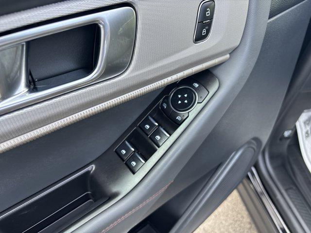 new 2025 Ford Explorer car, priced at $45,348
