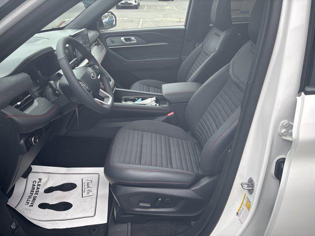 new 2025 Ford Explorer car, priced at $48,575