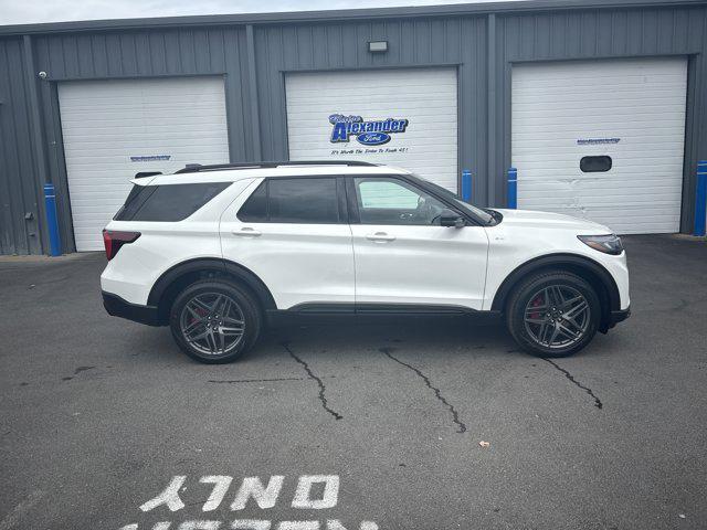 new 2025 Ford Explorer car, priced at $48,575