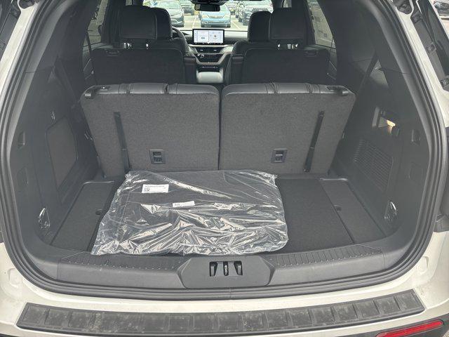 new 2025 Ford Explorer car, priced at $48,575