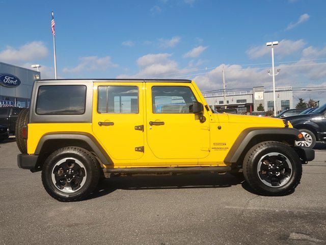 used 2015 Jeep Wrangler Unlimited car, priced at $21,900