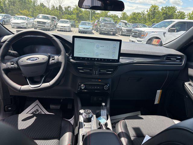 new 2025 Ford Escape car, priced at $32,998