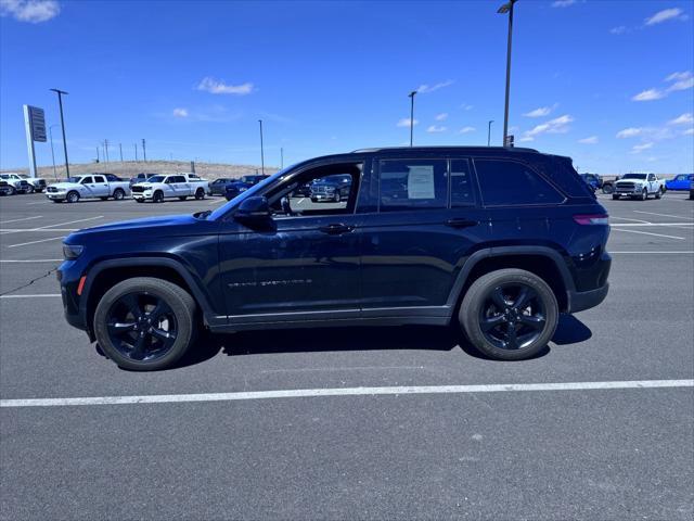 used 2023 Jeep Grand Cherokee car, priced at $38,974