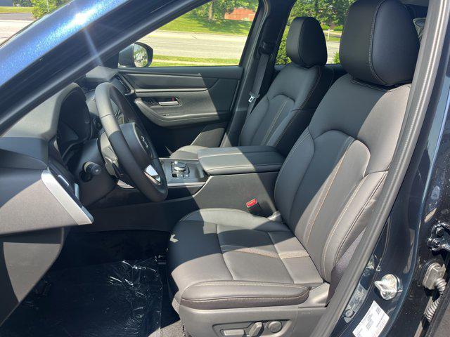 new 2025 Mazda CX-90 car, priced at $39,800