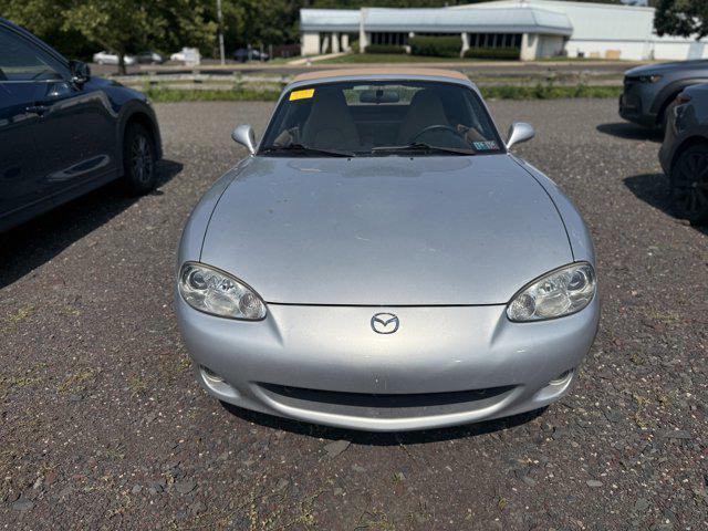 used 2001 Mazda MX-5 Miata car, priced at $11,950
