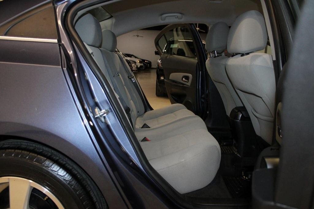 used 2014 Chevrolet Cruze car, priced at $8,950
