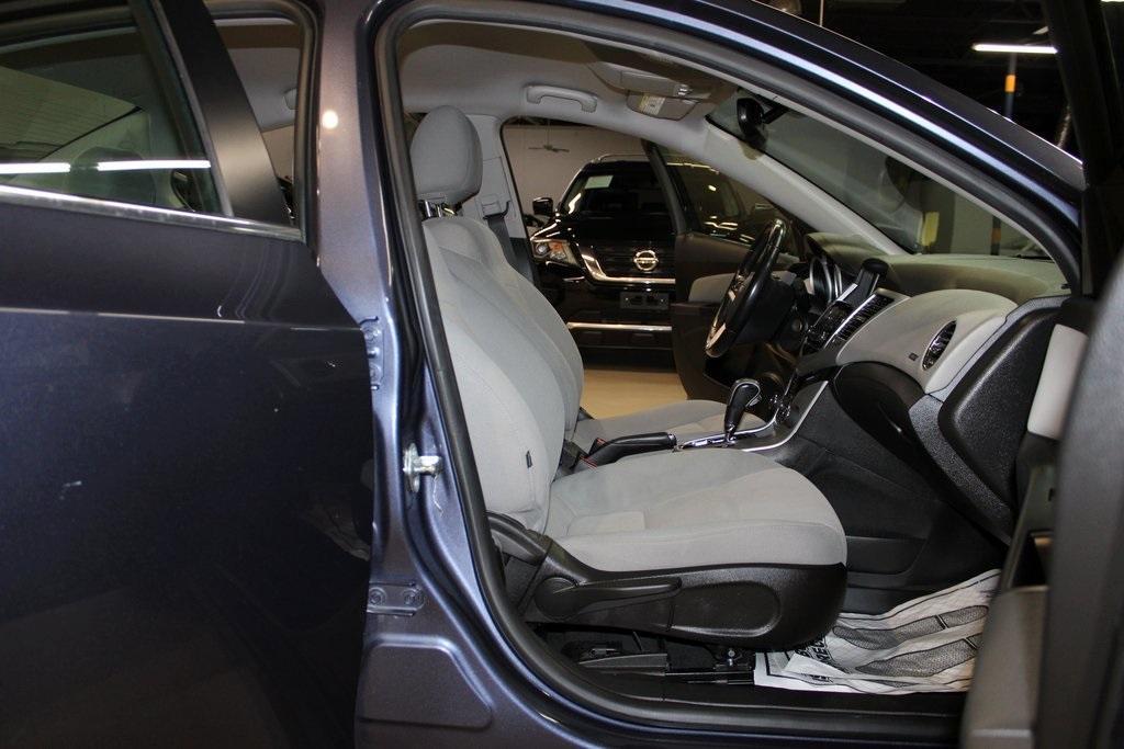 used 2014 Chevrolet Cruze car, priced at $8,950