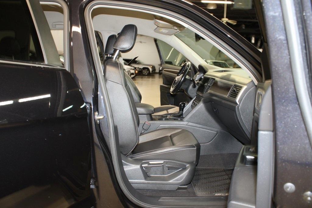 used 2021 Volkswagen Atlas car, priced at $15,950