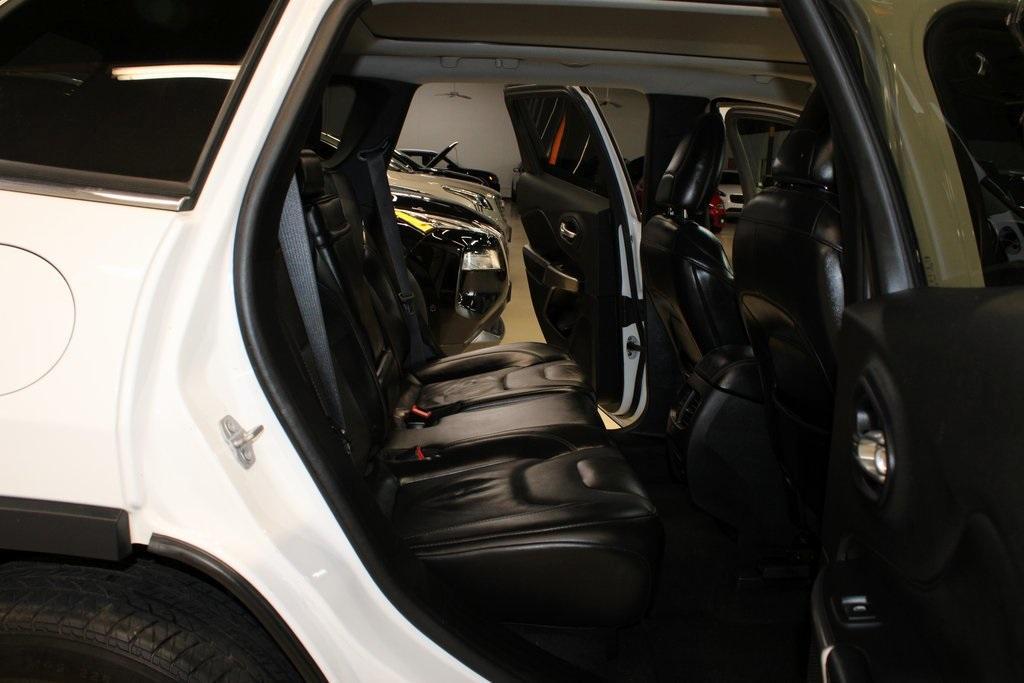 used 2019 Jeep Cherokee car, priced at $12,950