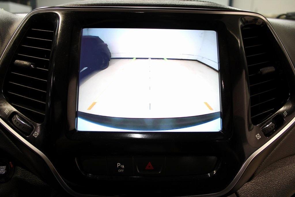 used 2019 Jeep Cherokee car, priced at $12,950