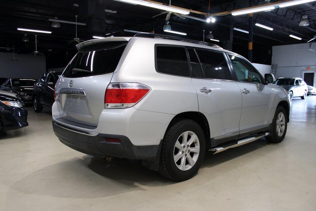 used 2012 Toyota Highlander car, priced at $10,550