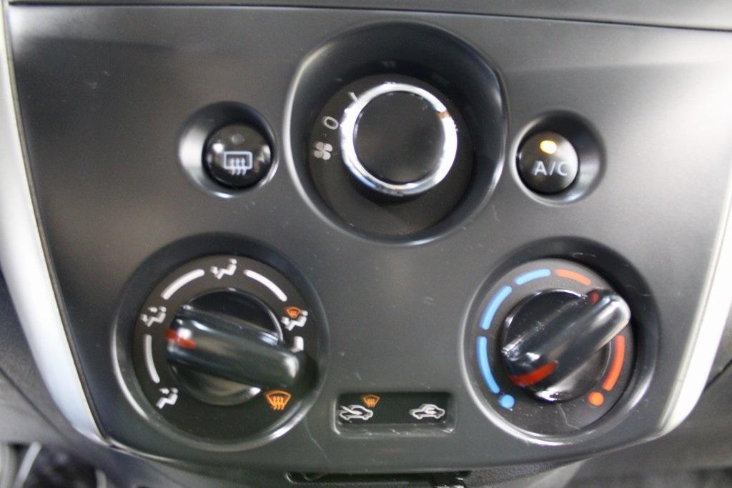 used 2015 Nissan Versa Note car, priced at $4,550