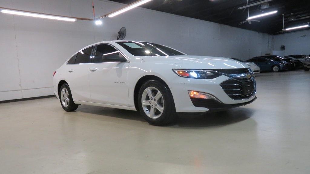 used 2019 Chevrolet Malibu car, priced at $9,950