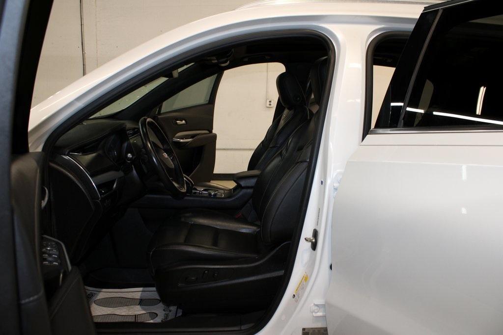 used 2021 Cadillac XT4 car, priced at $14,950