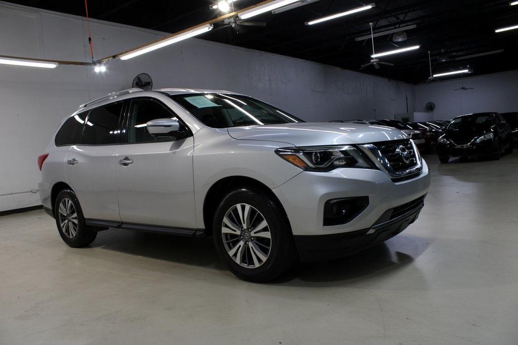 used 2020 Nissan Pathfinder car, priced at $14,550