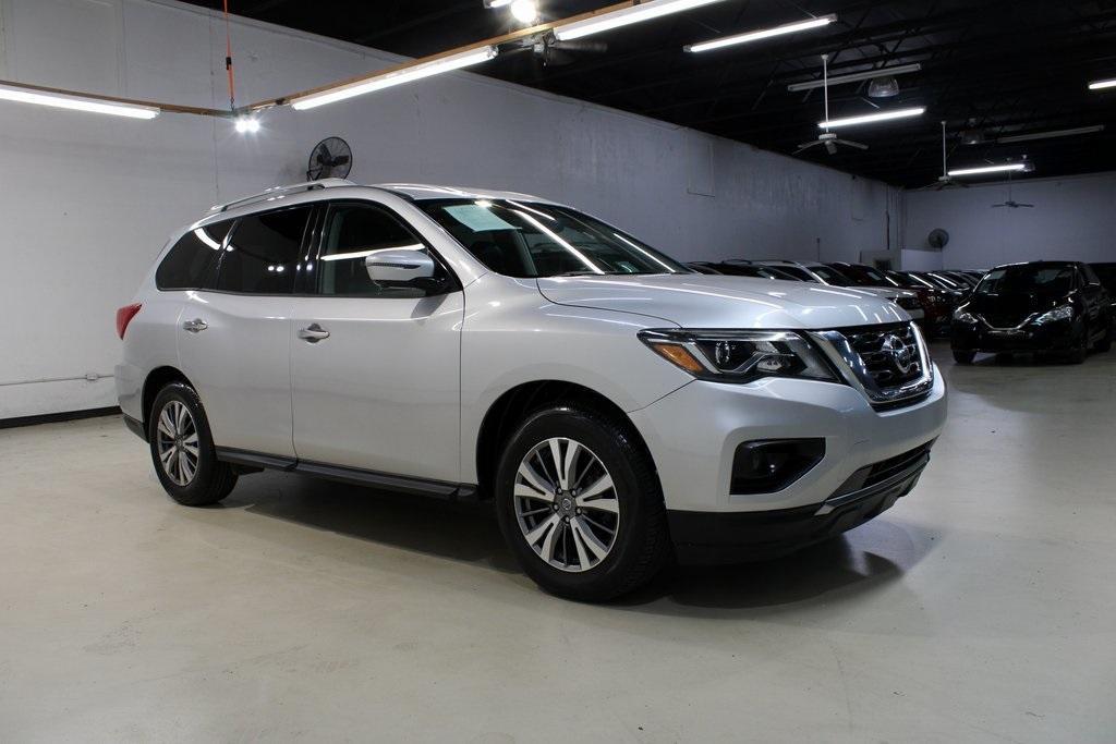 used 2020 Nissan Pathfinder car, priced at $14,550