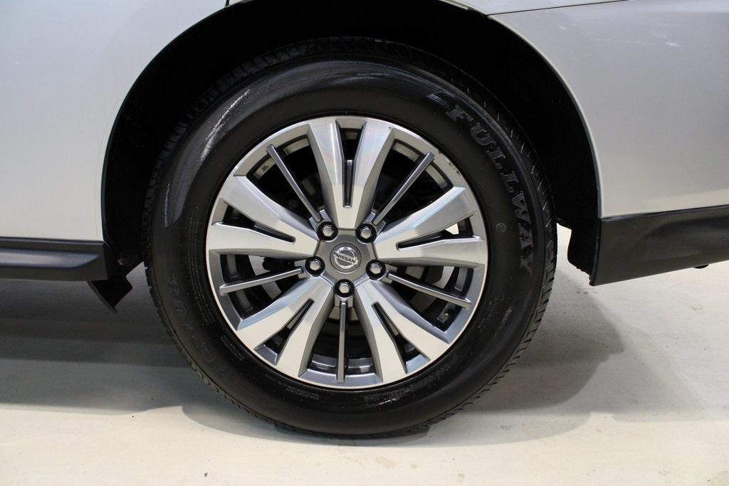 used 2020 Nissan Pathfinder car, priced at $14,550