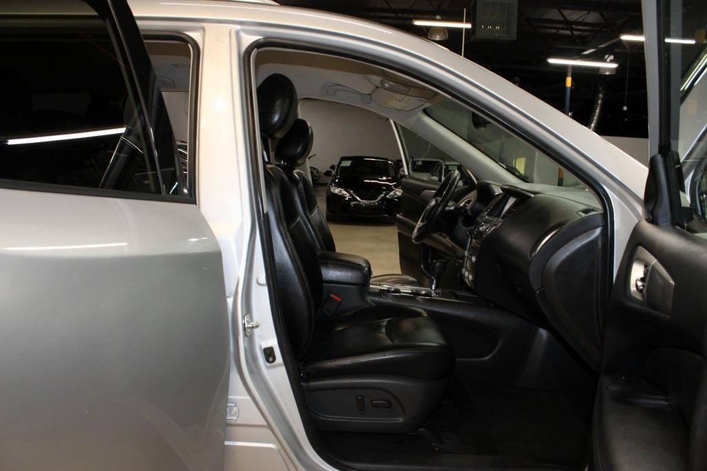 used 2020 Nissan Pathfinder car, priced at $14,550