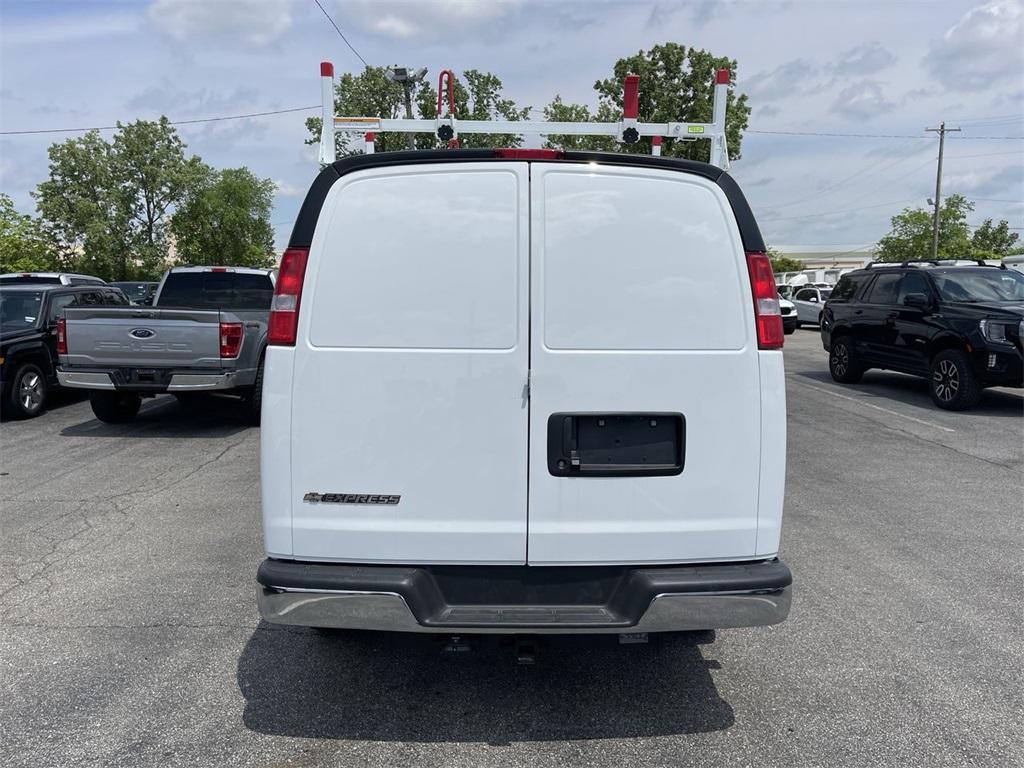 new 2025 Chevrolet Express 2500 car