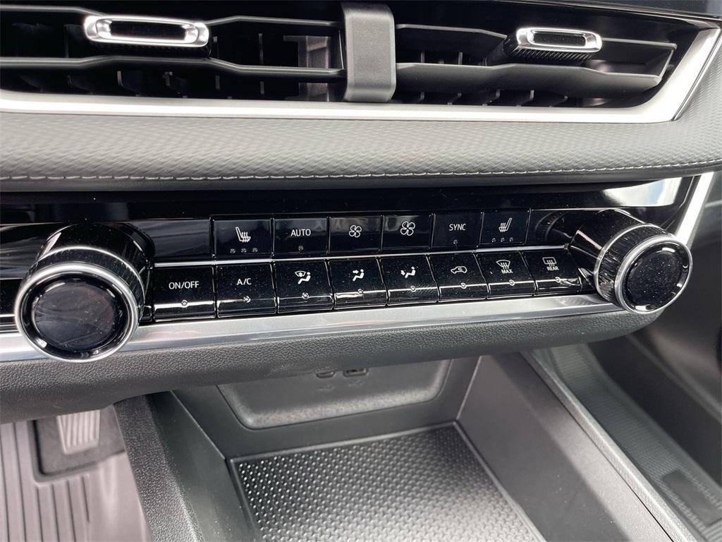new 2026 Chevrolet Equinox car, priced at $32,340