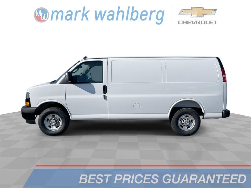 new 2025 Chevrolet Express 2500 car