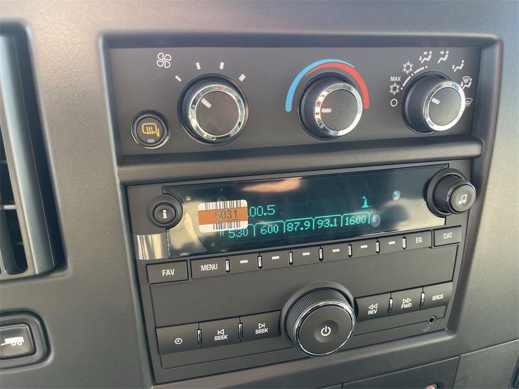 new 2025 Chevrolet Express 2500 car