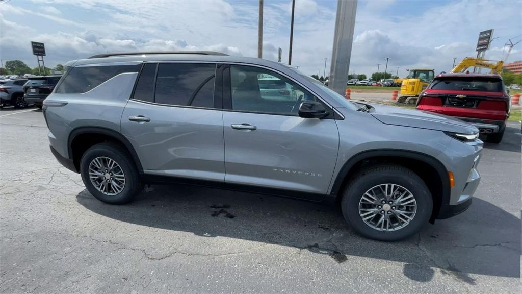 new 2025 Chevrolet Traverse car, priced at $43,220