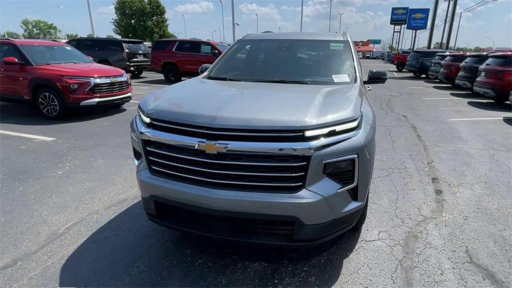 new 2025 Chevrolet Traverse car, priced at $44,255