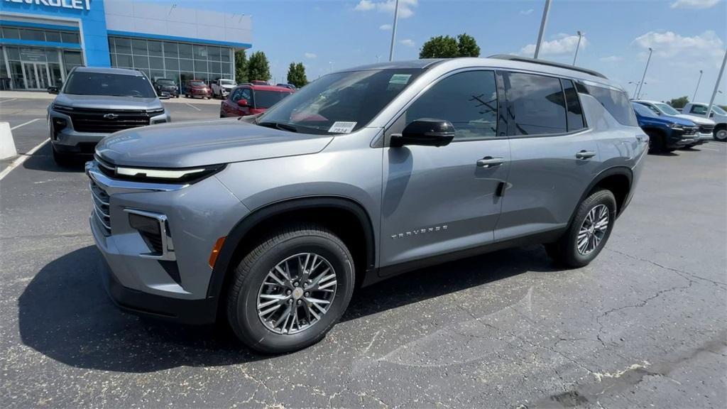 new 2025 Chevrolet Traverse car, priced at $44,255