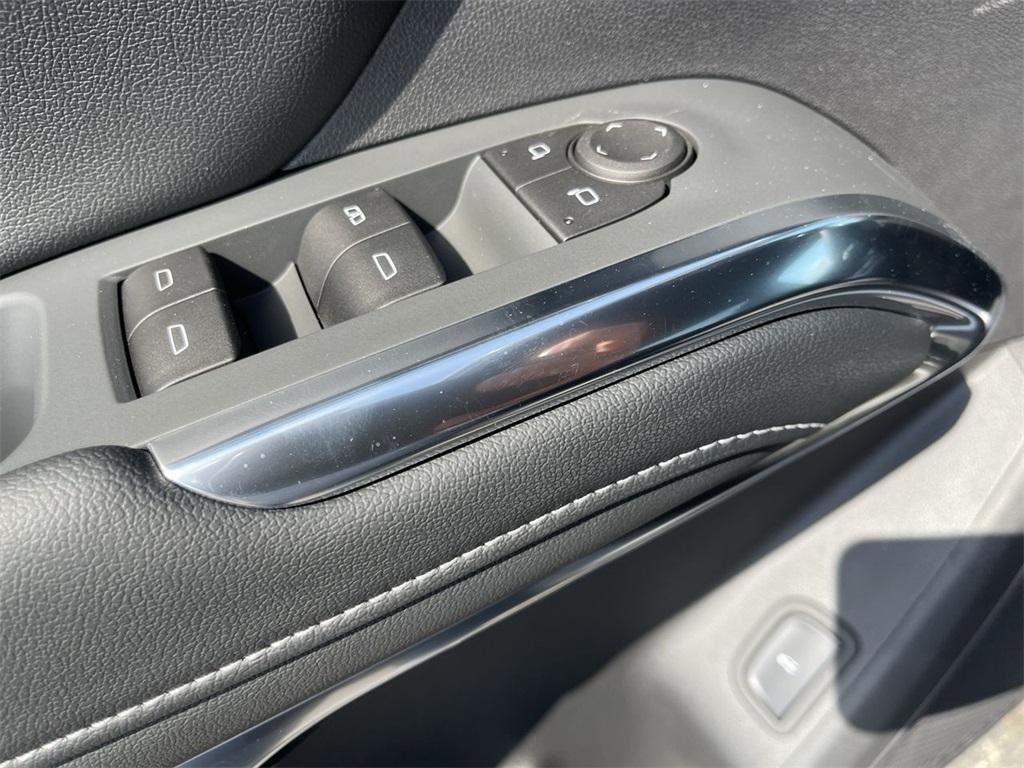 new 2025 Chevrolet Traverse car, priced at $44,255