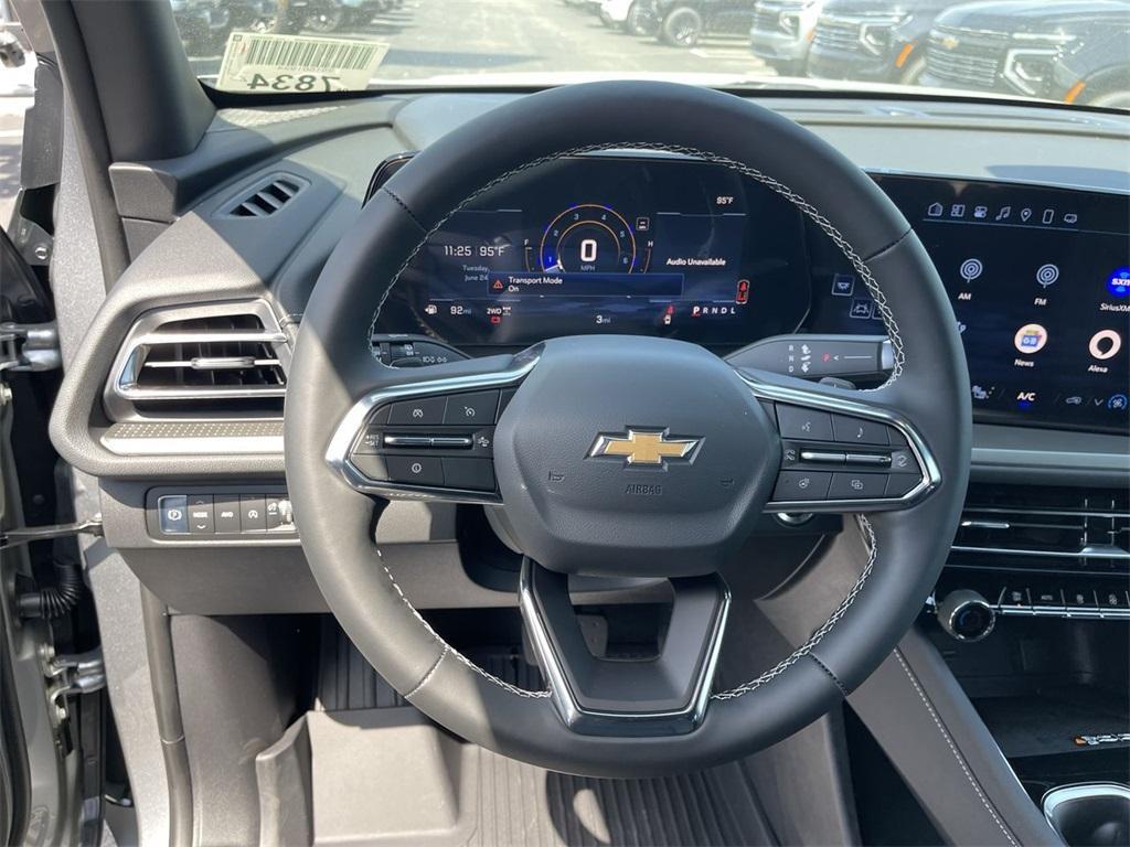 new 2025 Chevrolet Traverse car, priced at $44,255