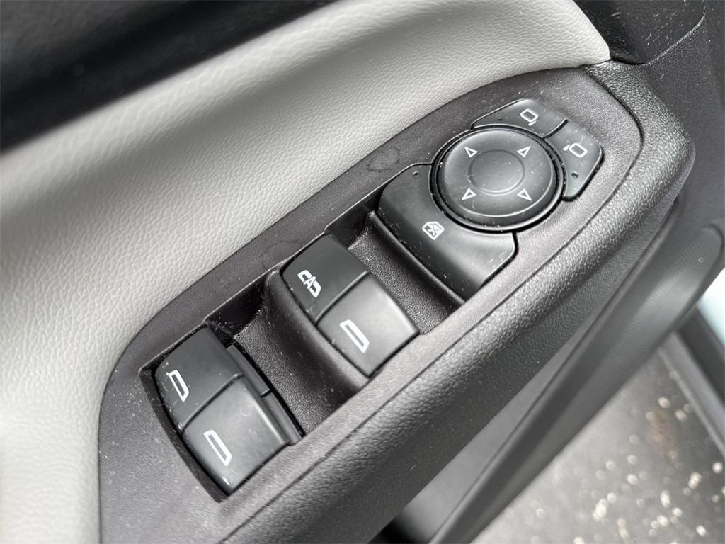 used 2022 Chevrolet Equinox car, priced at $18,990
