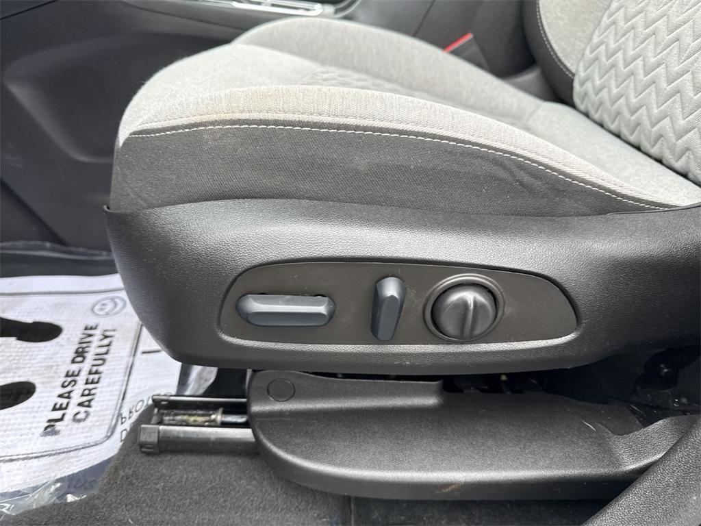used 2022 Chevrolet Equinox car, priced at $18,990