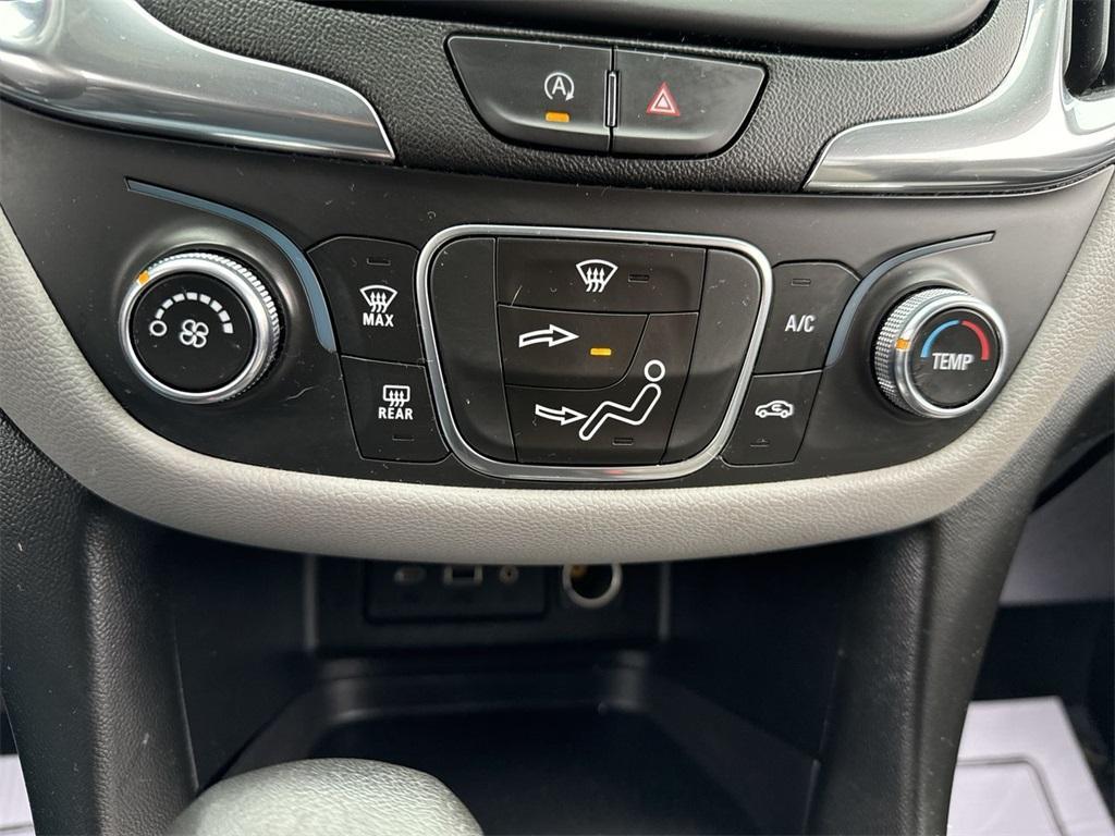 used 2022 Chevrolet Equinox car, priced at $18,990